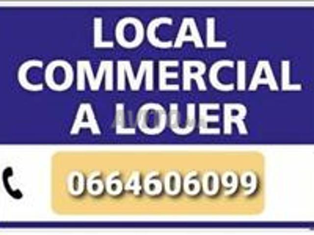 Local commercial location à Anfa, Gharb-Chrarda-Beni Hssen