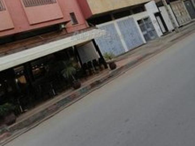 Local commercial location à Salé