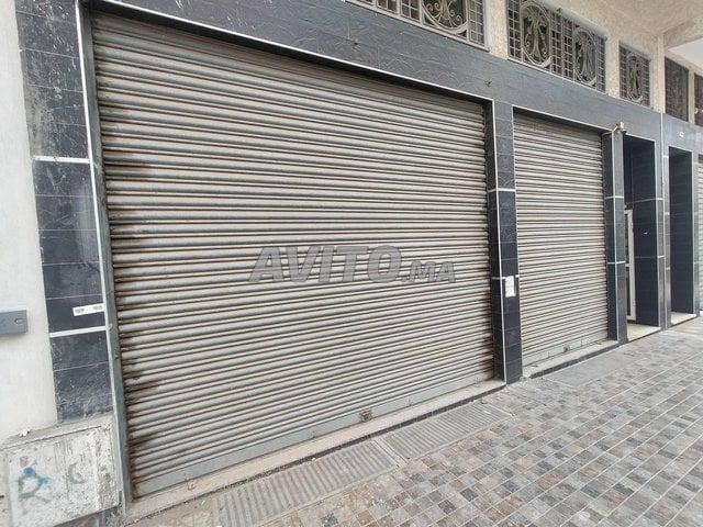 Local commercial location à Rbat