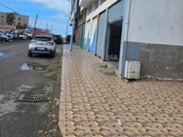 Local commercial location à El Ma, Gharb-Chrarda-Beni Hssen