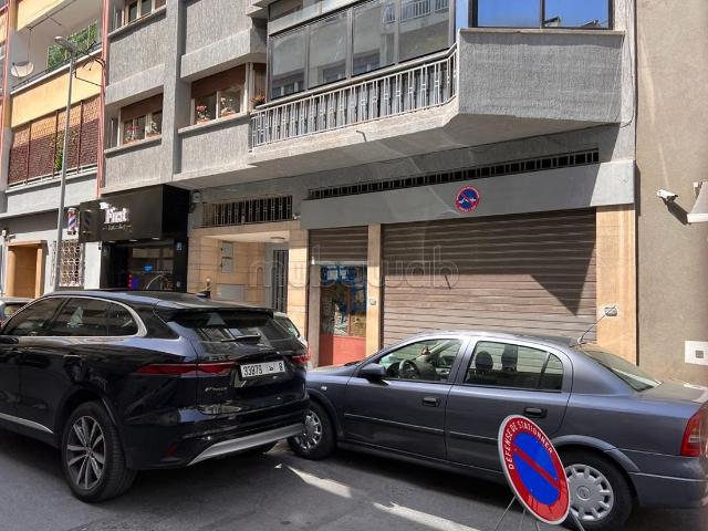 Local commercial location à Anfa, Gharb-Chrarda-Beni Hssen