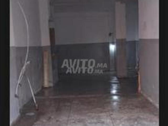 Local commercial location à Rbat