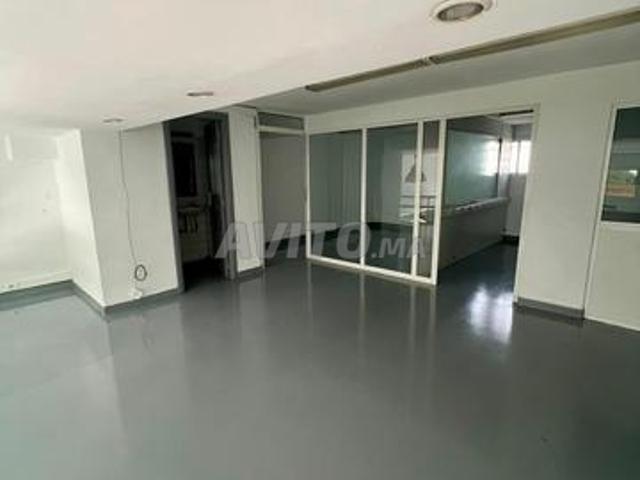 Local commercial location à Casablanca ⵜⴰⴷⴷⴰⵔⵜ ⵜⵓⵎⵍⵉⵍⵜ الدار البيضاء, Préfecture de Casablanca عمالة الدار البيضاء