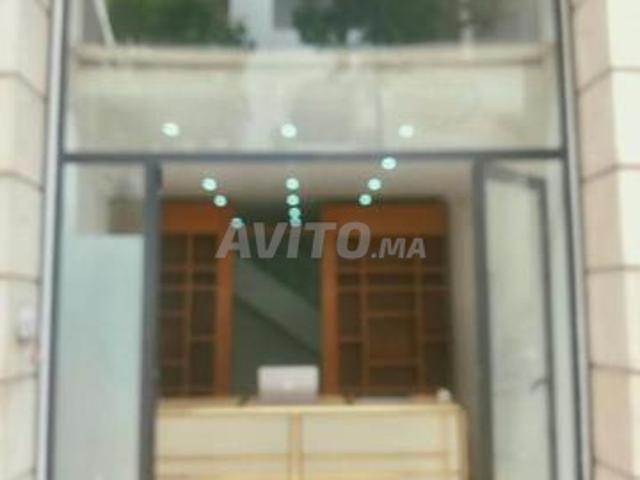 Local commercial location à Anfa, Gharb-Chrarda-Beni Hssen