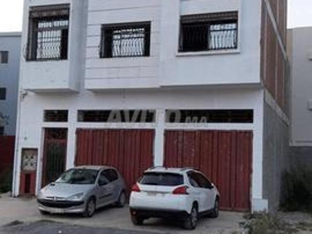 Local commercial location à Gharb-Chrarda-Beni Hssen