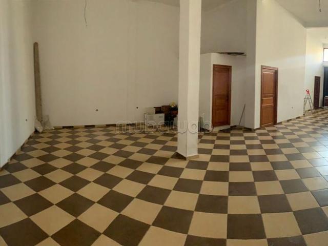 Local commercial location à Anfa, Gharb-Chrarda-Beni Hssen