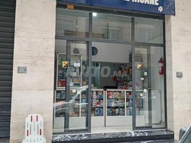 Local commercial vente à Anfa, Gharb-Chrarda-Beni Hssen