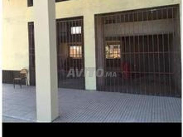 Local commercial vente à Anfa, Gharb-Chrarda-Beni Hssen