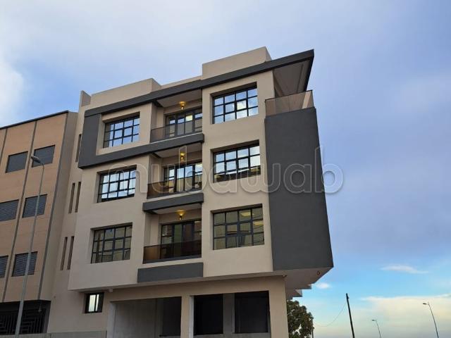 Local commercial vente à Anfa, Gharb-Chrarda-Beni Hssen