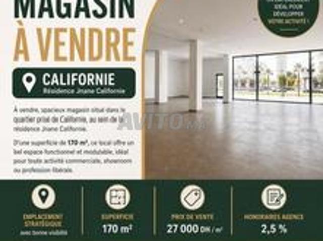 Local commercial vente à Anfa, Gharb-Chrarda-Beni Hssen