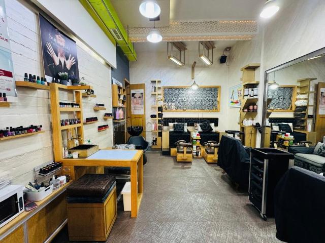 Local commercial vente à Anfa, Gharb-Chrarda-Beni Hssen