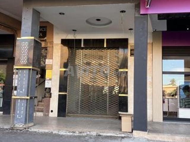 Local commercial vente à L'Oriental
