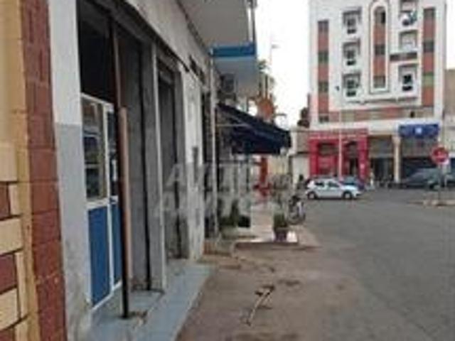Local commercial vente à Saf, L'Oriental