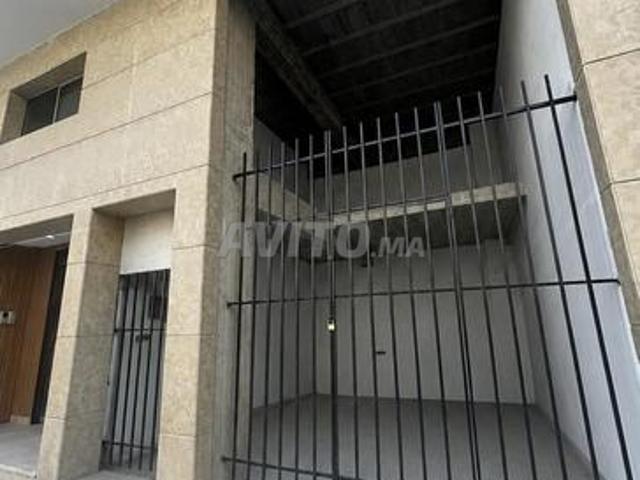 Local commercial vente à Anfa, Gharb-Chrarda-Beni Hssen