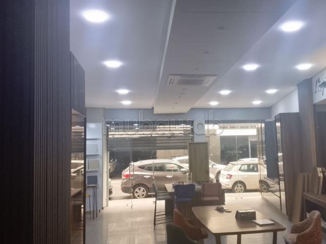 Local commercial location à Anfa, Gharb-Chrarda-Beni Hssen