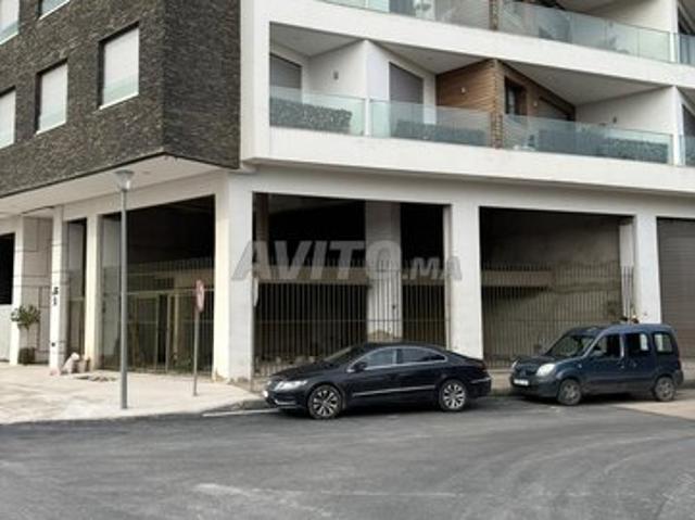 Local commercial vente à Anfa, Gharb-Chrarda-Beni Hssen