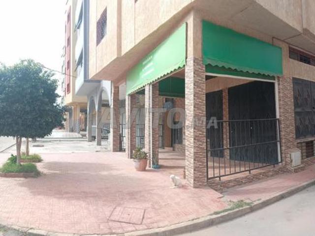 Local commercial location à Témara