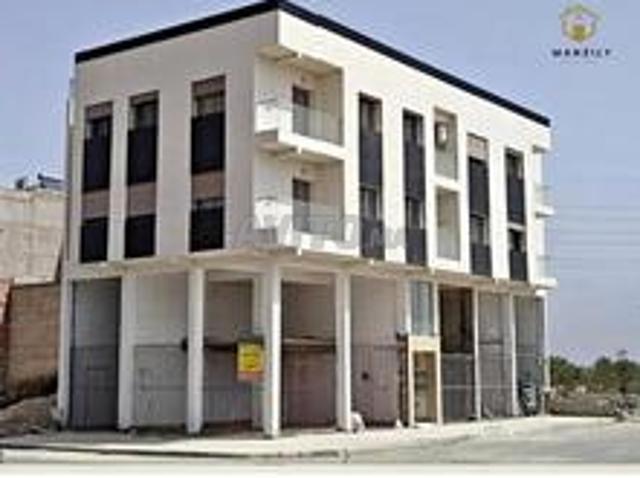 Local commercial location à Bouskoura, Gharb-Chrarda-Beni Hssen