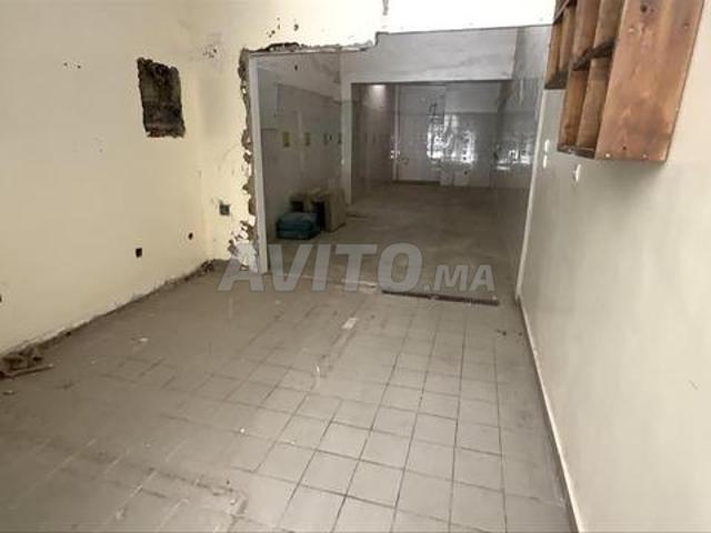 Local commercial location à Rbat