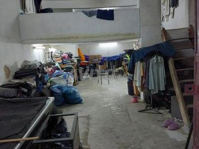 Local commercial location à Fès