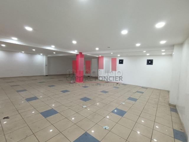 Local commercial location à Anfa, Gharb-Chrarda-Beni Hssen