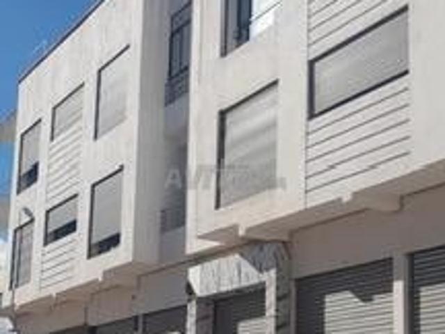 Local commercial location à Anfa, Gharb-Chrarda-Beni Hssen