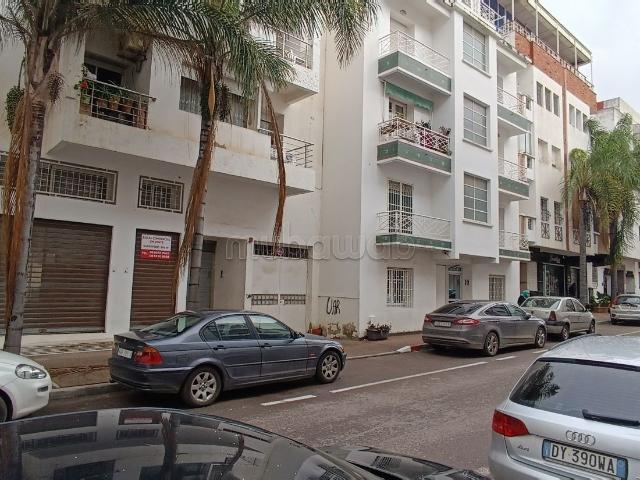 Local commercial vente à Rbat