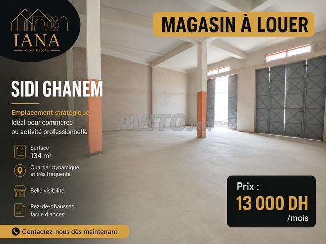 Local commercial location à L'Oriental