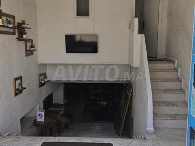 Local commercial location à Rbat