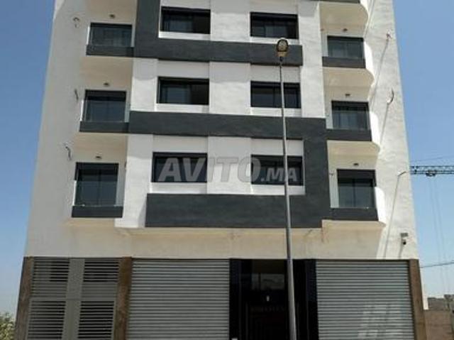 Local commercial location à Bouskoura, Gharb-Chrarda-Beni Hssen