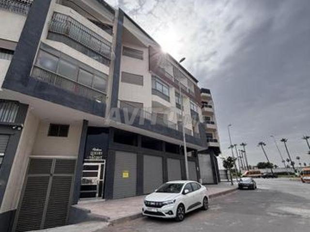 Local commercial vente à Anfa, Gharb-Chrarda-Beni Hssen