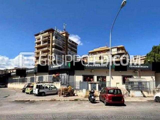 Capannone in vendita a Palermo, Sicilia