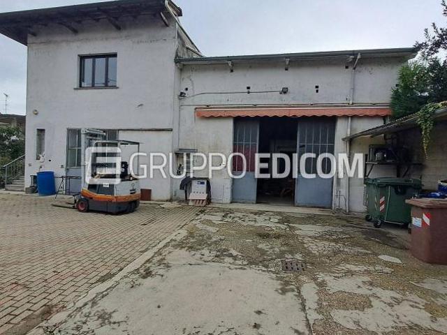 Capannone in vendita a Mortara, Lombardia