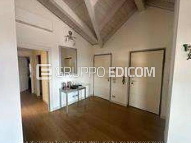 Capannone in vendita a Stezzano, Lombardia