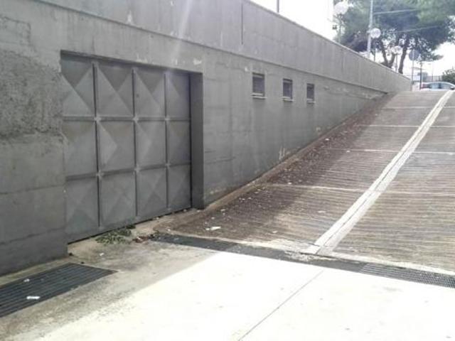 Capannone in affitto a Campi Salentina, Lecce