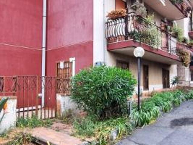 Capannone in vendita a Catania, Sicilia