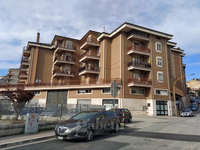 Capannone in vendita a Campobasso, Molise