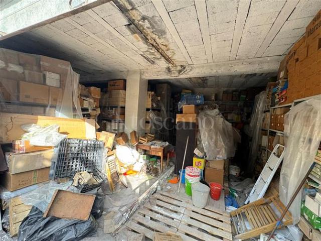 Locale Commerciale in vendita a Monte Po-Nesima-San Leone-Rapisardi, Catania