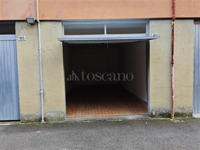 Locale Commerciale in vendita a Siena, Toscana