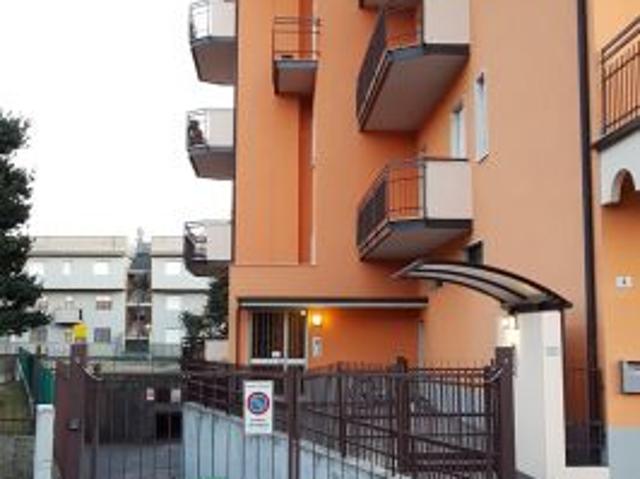 Box in vendita a Dalmine, Lombardia