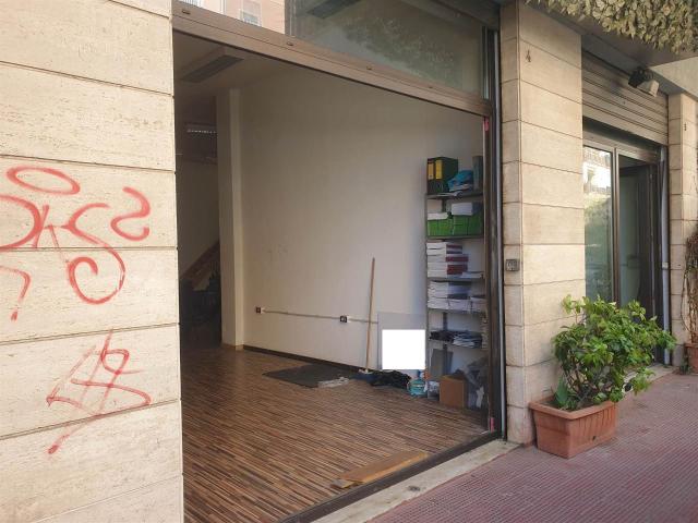 Capannone in affitto a Puglia, Bari