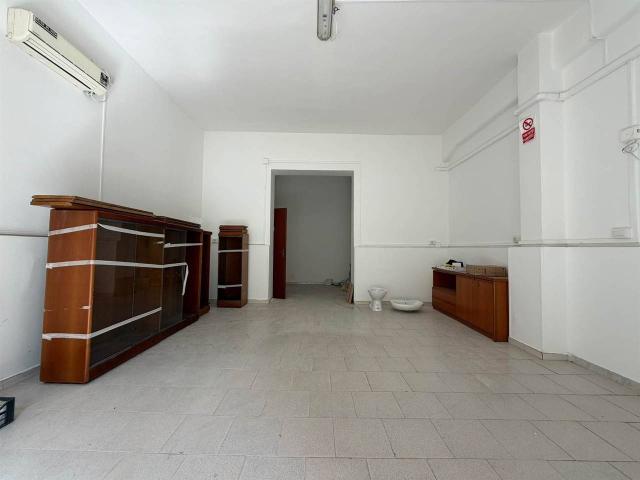 Capannone in affitto a Olevano Sul Tusciano, Campania