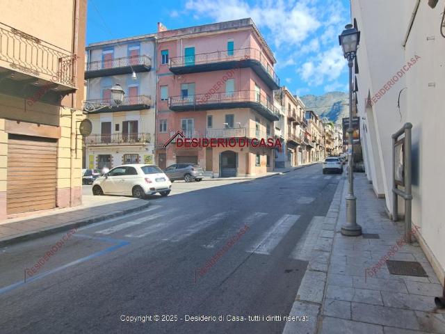 Capannone in affitto a Carini, Palermo