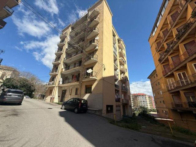 Capannone in affitto a Pontepiccolo, Calabria