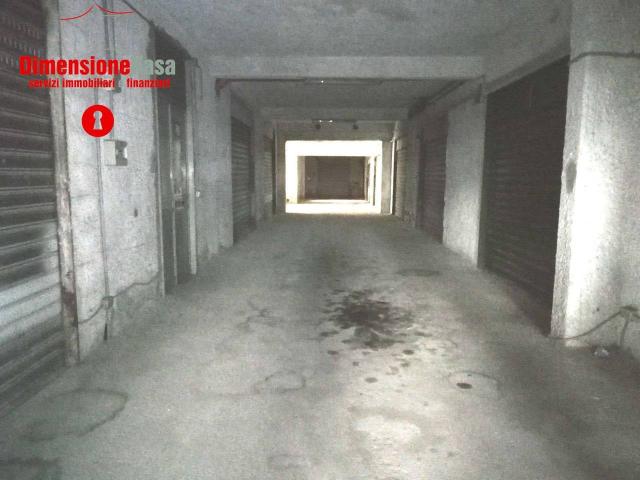 Capannone in affitto a Cimitile, Campania