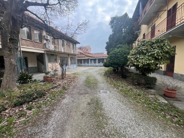 Capannone in affitto a Leumann, Piemonte