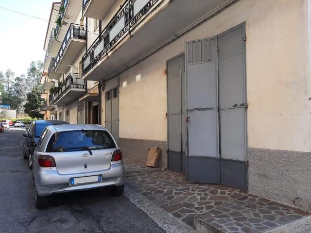 Capannone in affitto a Rione San Nicola, Calabria