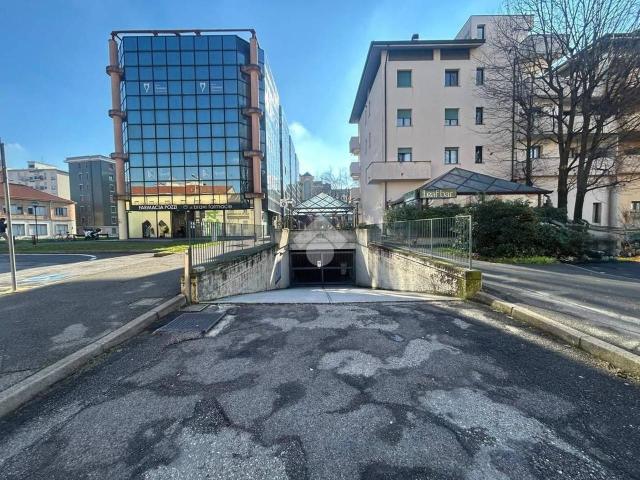 Capannone in affitto a Lissone, Lombardia