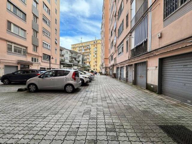 Capannone in affitto a Municipalità 5, Campania