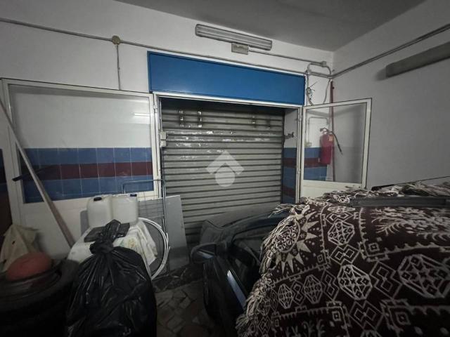 Capannone in affitto a Municipalità 7, Campania